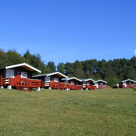 Camping & Cottages *