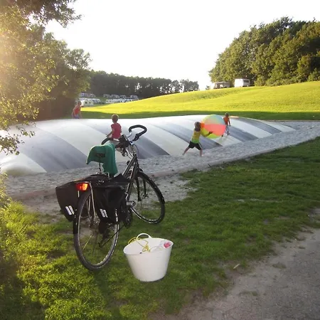 Camping & Cottages Parque de Campismo Roskilde