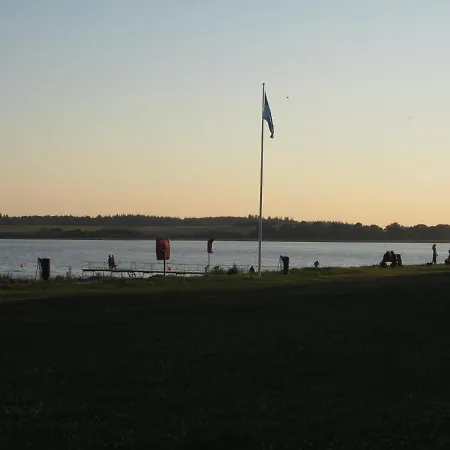 Camping & Cottages Parque de Campismo